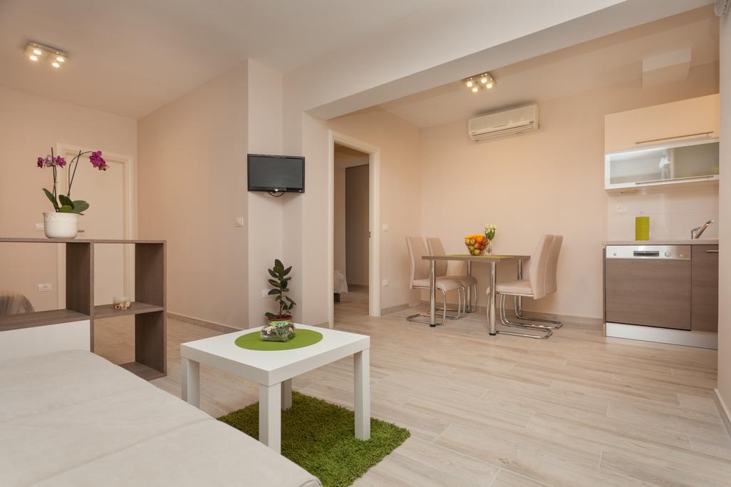 Apartments Alice 로비니 객실 사진